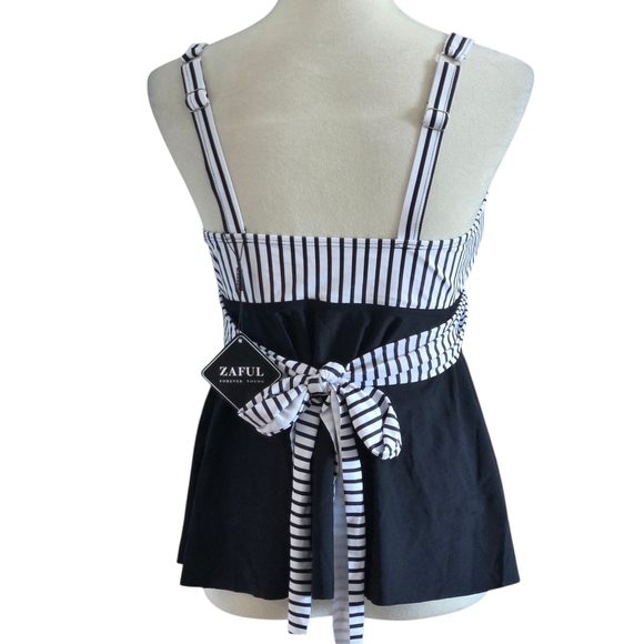 NWT Zaful Black and White Striped Women's Tankini Swimsuit Top US size 8-10 - Picture 3 of 10